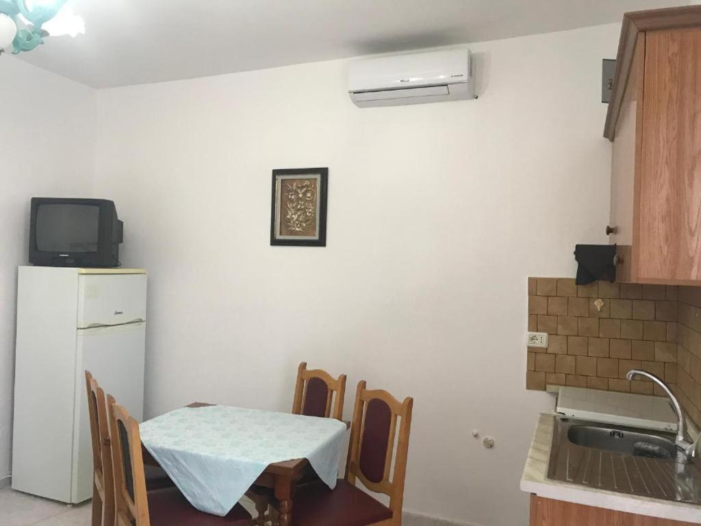 Vlorë Colombo酒店 外观 照片