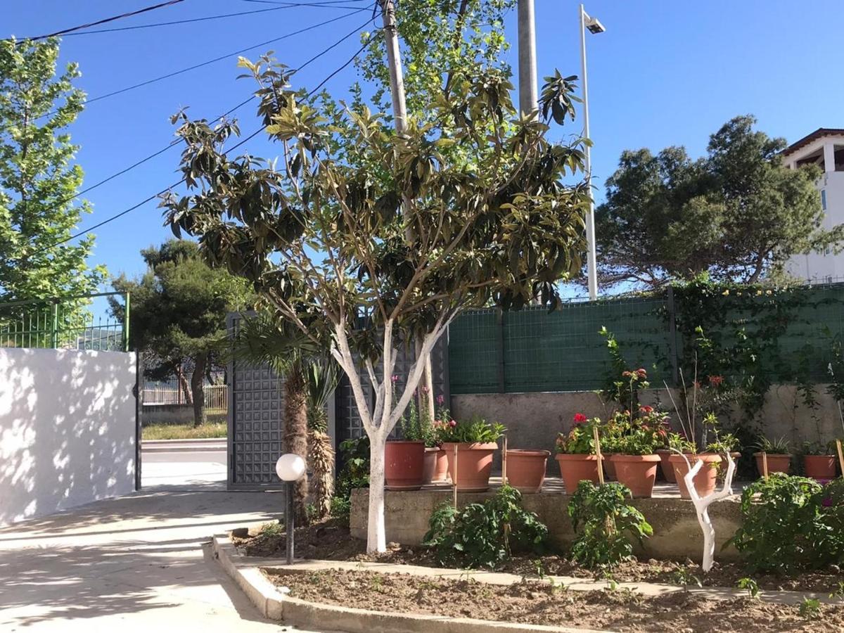Vlorë Colombo酒店 外观 照片